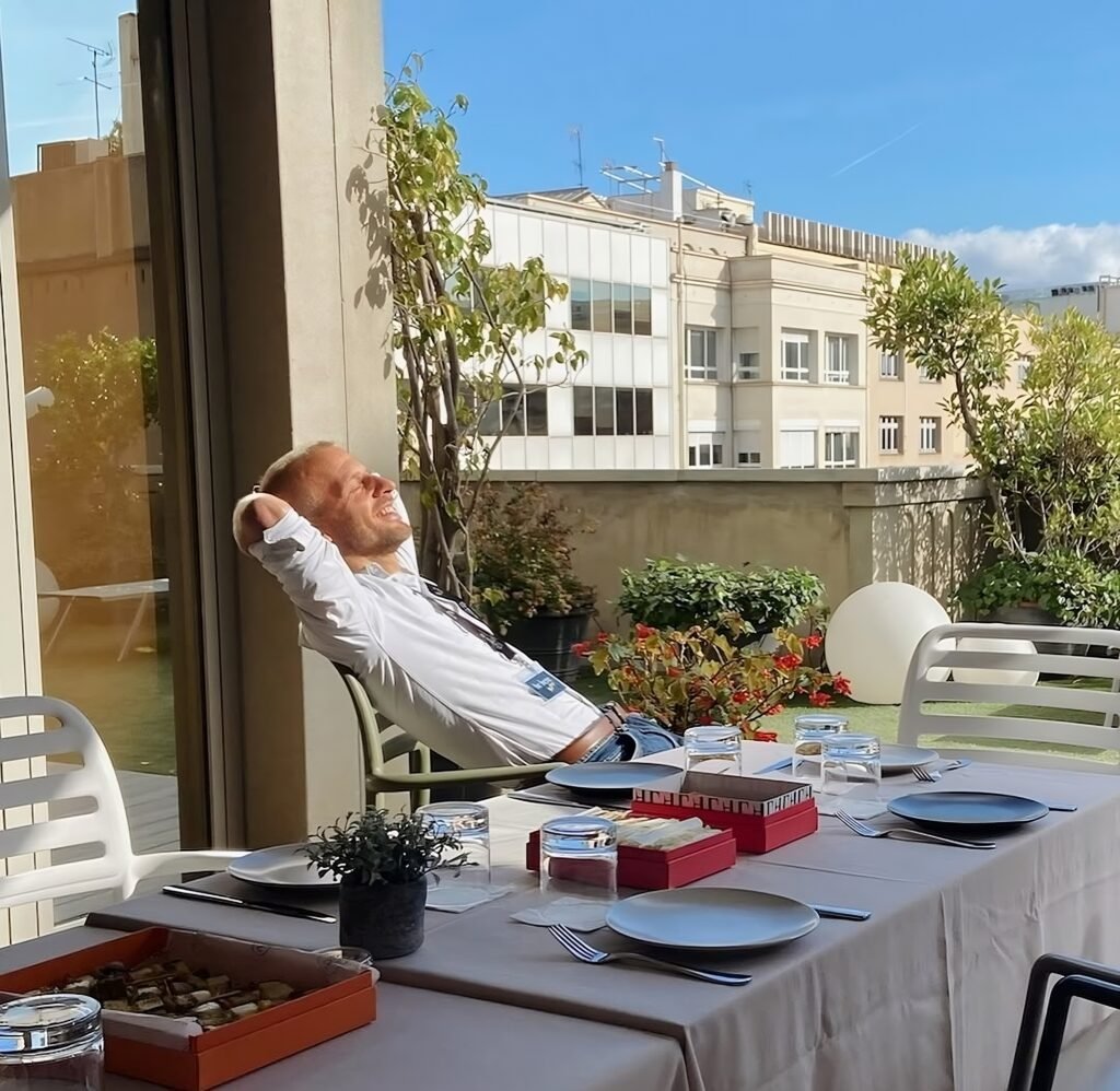 How to Stay Productive and Motivated in Summer Without Sacrificing Wellbeing